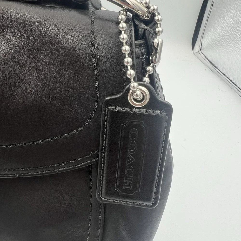 Y2K Coach Leather SOHO Shoulder Hobo Bag Purse Black Silver Buckle D1063-F13105